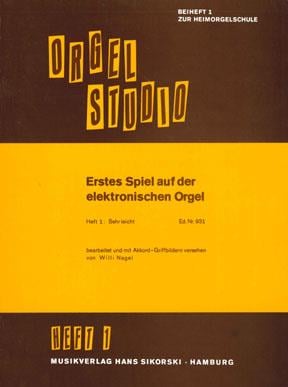 Erstes Spiel auf der elektronischen Orgel